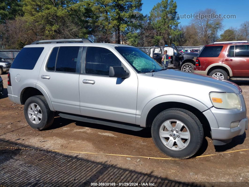 2010 Ford Explorer Xlt Серебряный vin: 1FMEU6DEXAUA07661