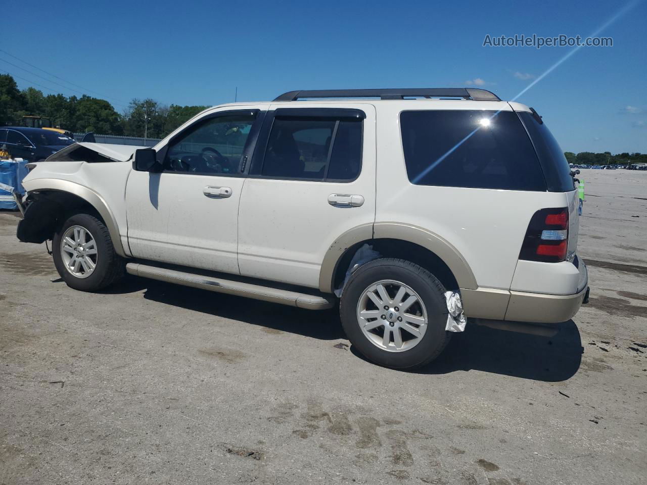 2010 Ford Explorer Eddie Bauer White vin: 1FMEU6EE2AUA38367