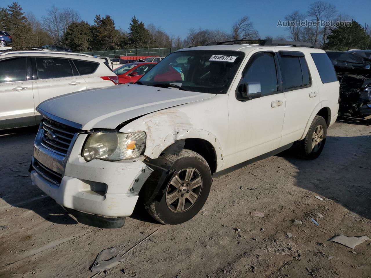 2010 Ford Explorer Xlt White vin: 1FMEU7D88AUA64523