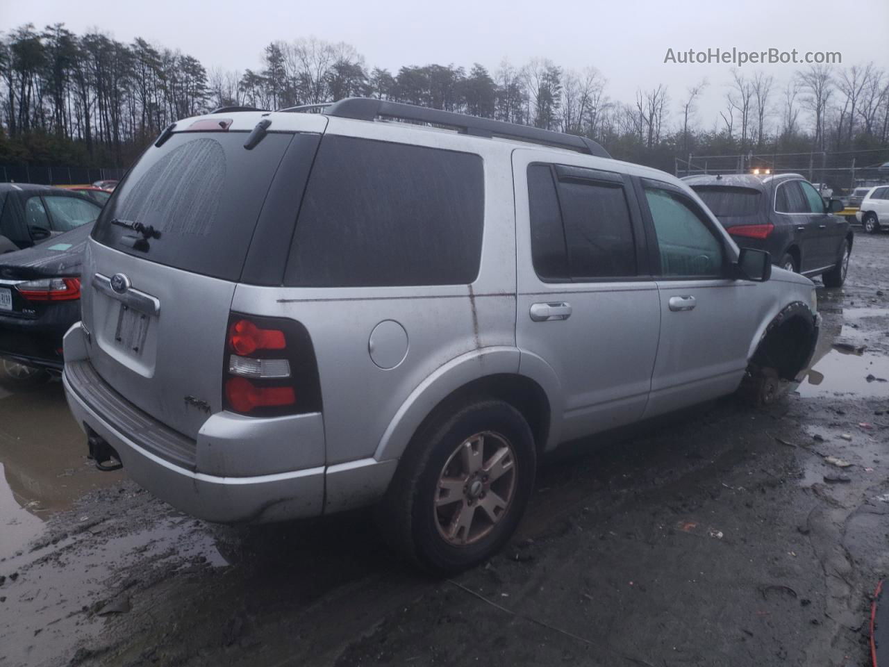 2010 Ford Explorer Xlt Silver vin: 1FMEU7DE0AUA99174