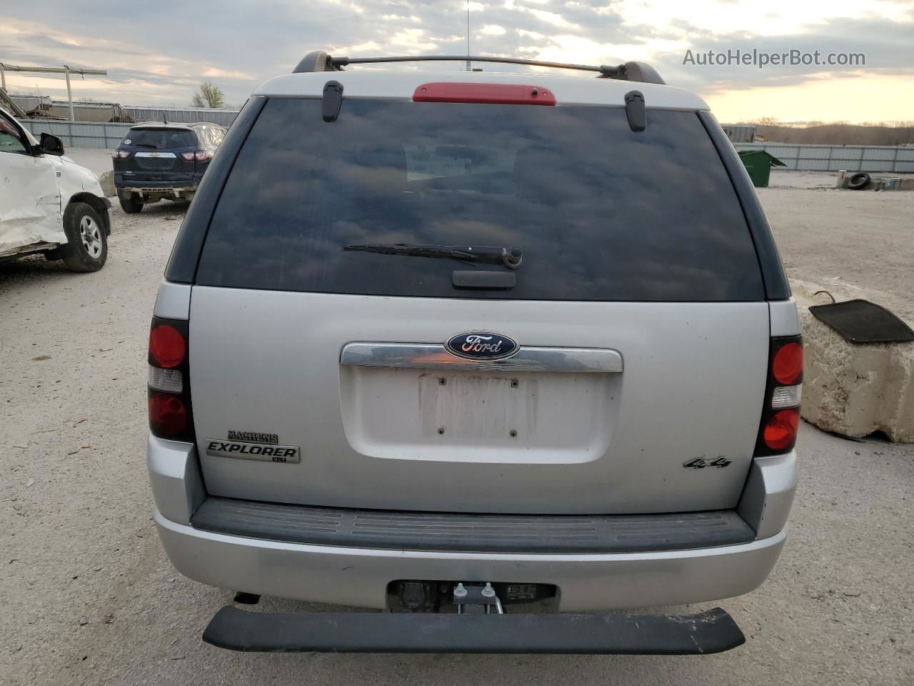 2010 Ford Explorer Xlt Silver vin: 1FMEU7DE1AUA64739