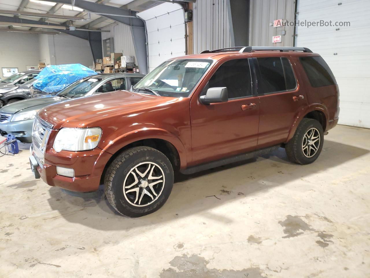 2010 Ford Explorer Xlt Maroon vin: 1FMEU7DE2AUA81260