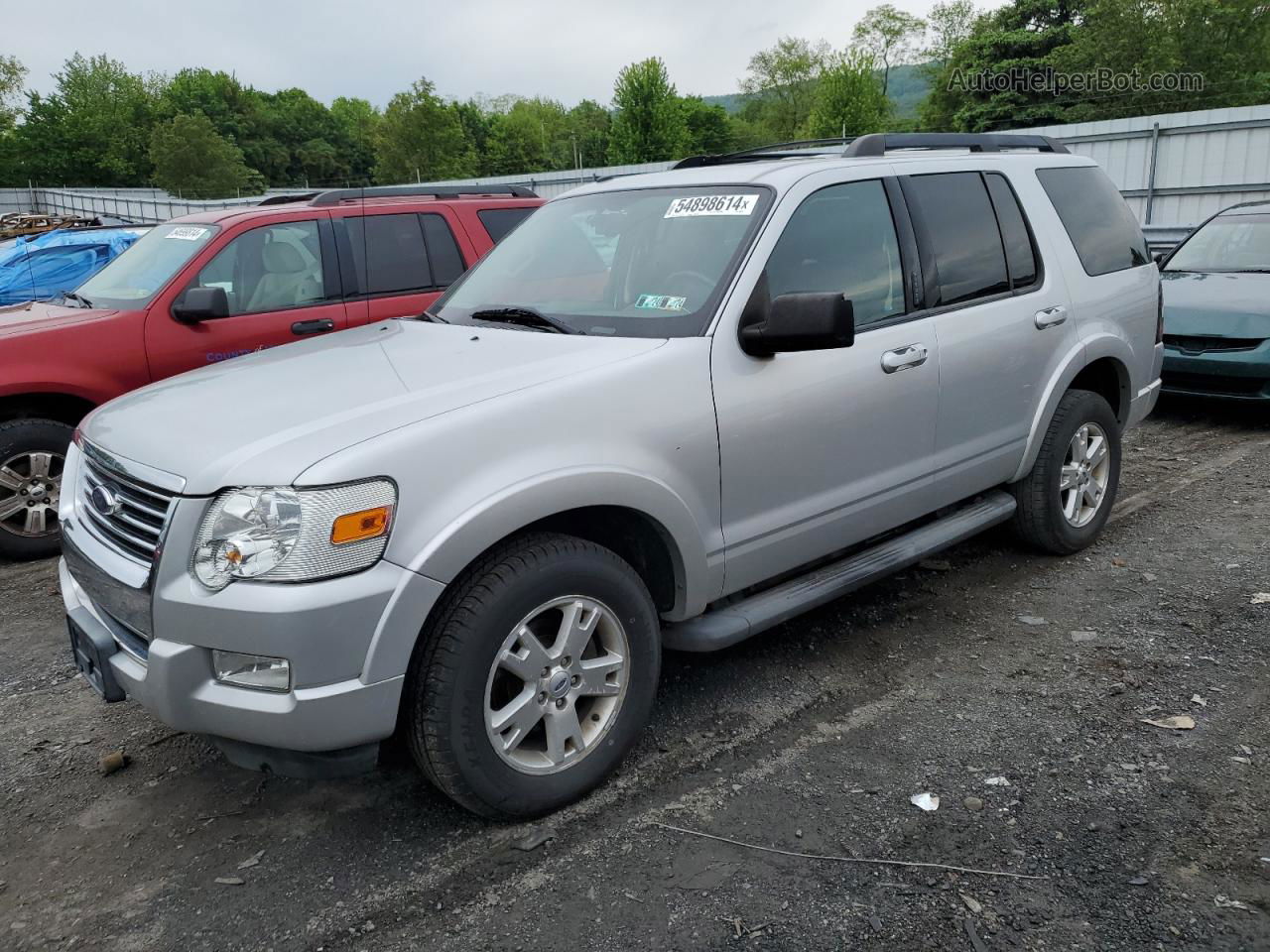 2010 Ford Explorer Xlt Silver vin: 1FMEU7DE4AUA68624