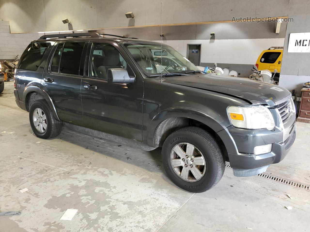 2010 Ford Explorer Xlt Gray vin: 1FMEU7DE5AUA75940