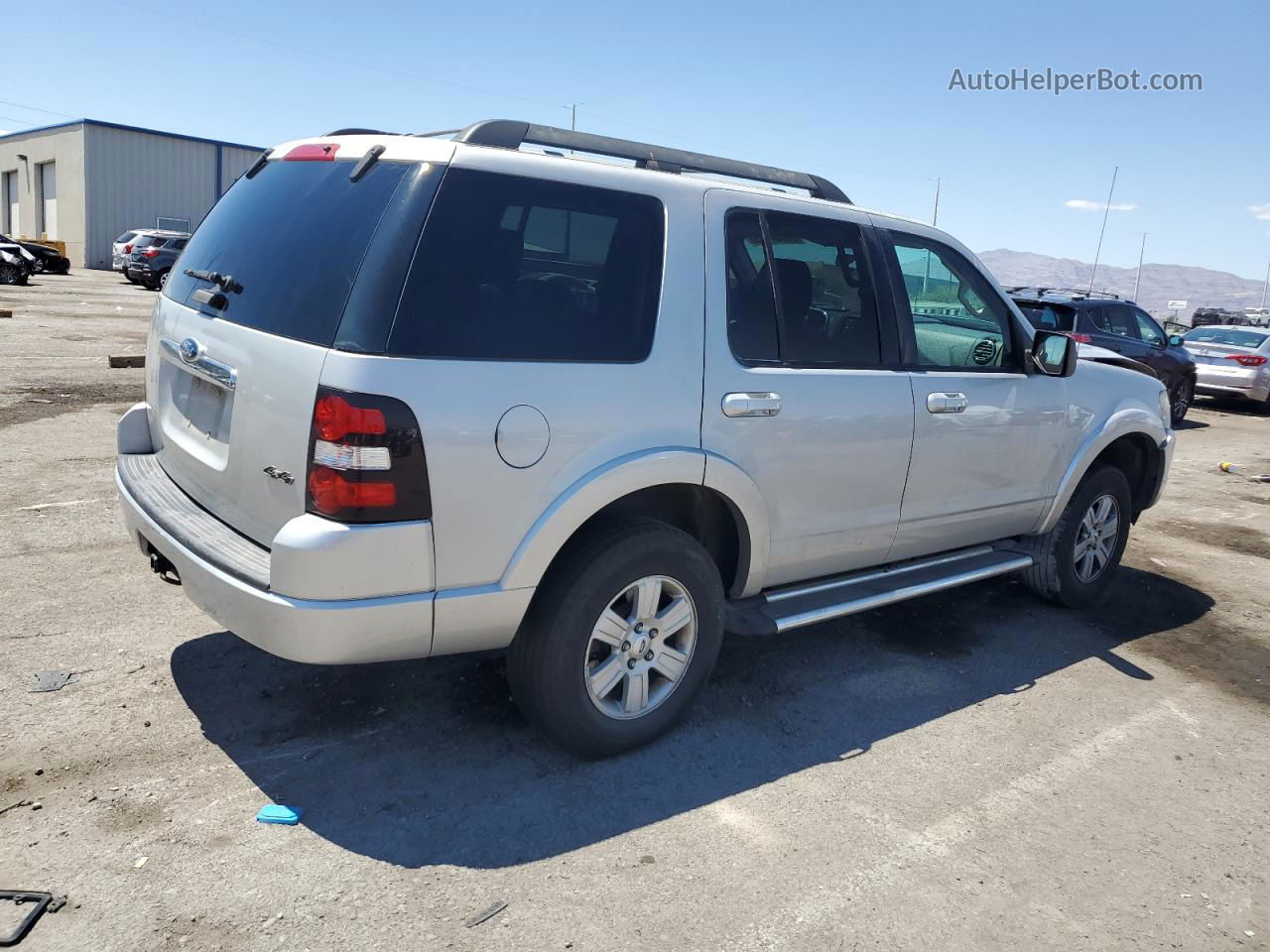 2010 Ford Explorer Xlt Silver vin: 1FMEU7DE7AUA23094