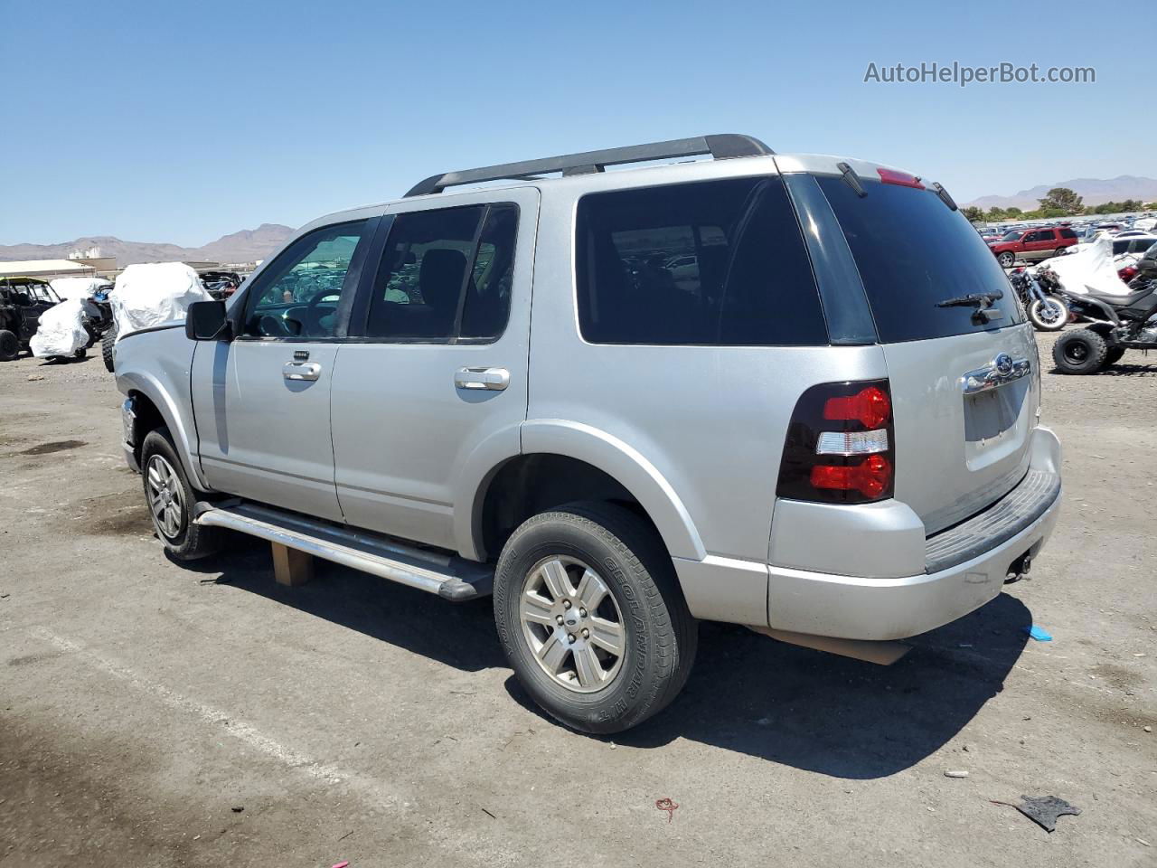 2010 Ford Explorer Xlt Silver vin: 1FMEU7DE7AUA23094