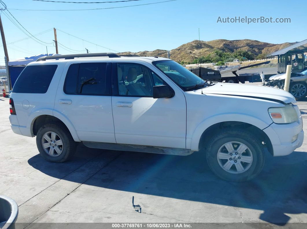 2010 Ford Explorer Xlt White vin: 1FMEU7DE9AUB07157