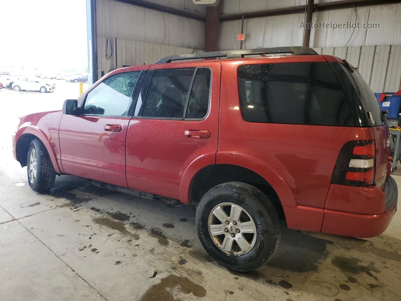 2010 Ford Explorer Xlt Red vin: 1FMEU7DEXAUA39435