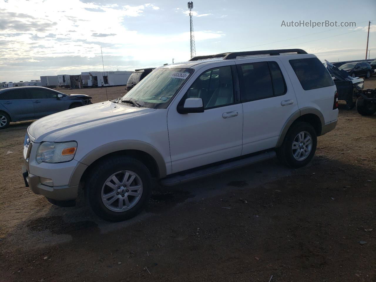 2010 Ford Explorer Eddie Bauer Белый vin: 1FMEU7EE7AUA28584