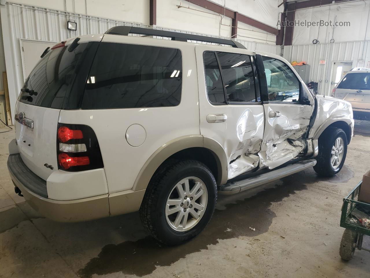 2010 Ford Explorer Eddie Bauer White vin: 1FMEU7EEXAUA67234