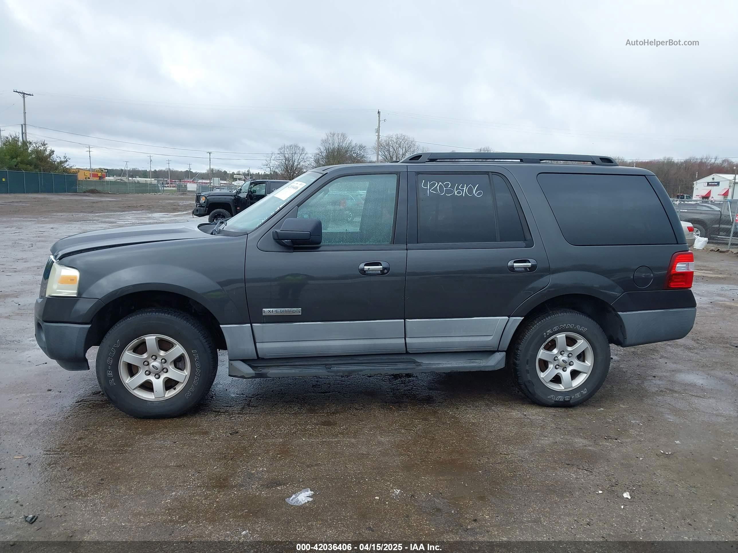 2007 Ford Expedition Xlt Gray vin: 1FMFU15507LA64326