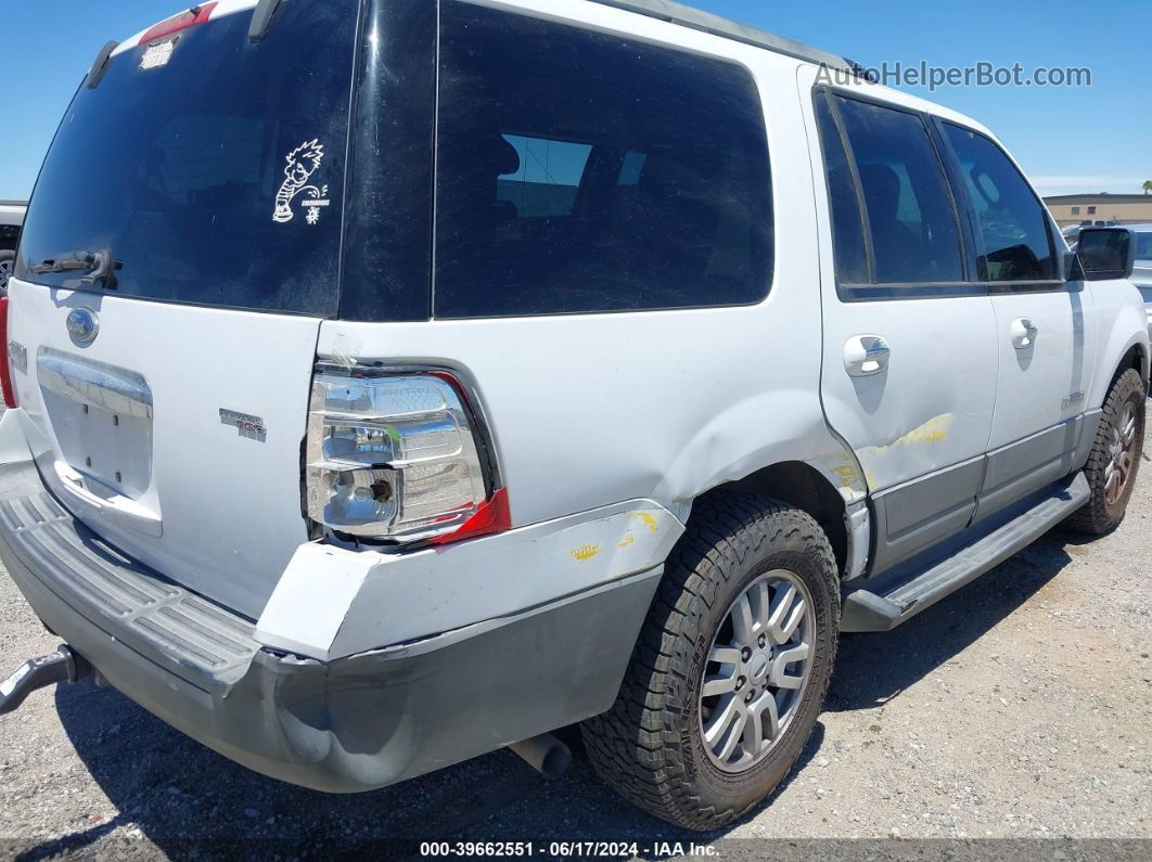 2007 Ford Expedition Xlt White vin: 1FMFU15517LA73598