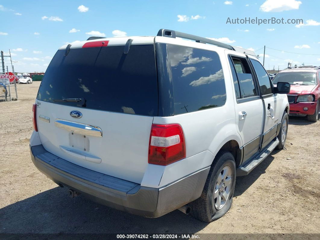 2007 Ford Expedition Xlt Белый vin: 1FMFU15537LA01365