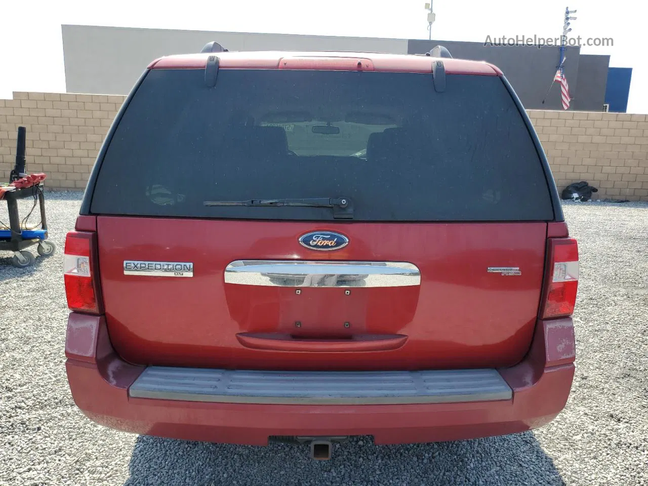 2008 Ford Expedition Xlt Red vin: 1FMFU15558LA38774