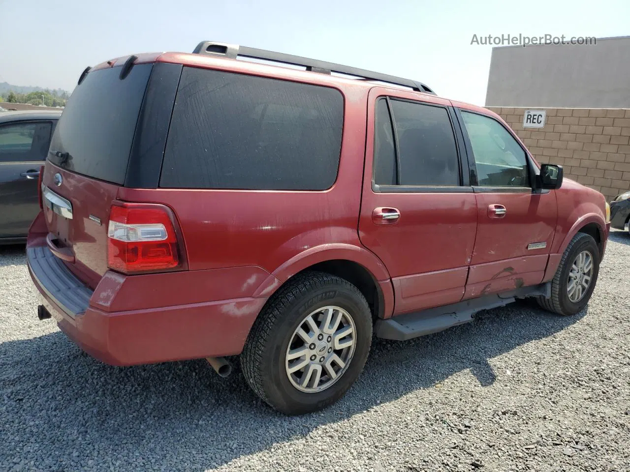 2008 Ford Expedition Xlt Red vin: 1FMFU15558LA38774