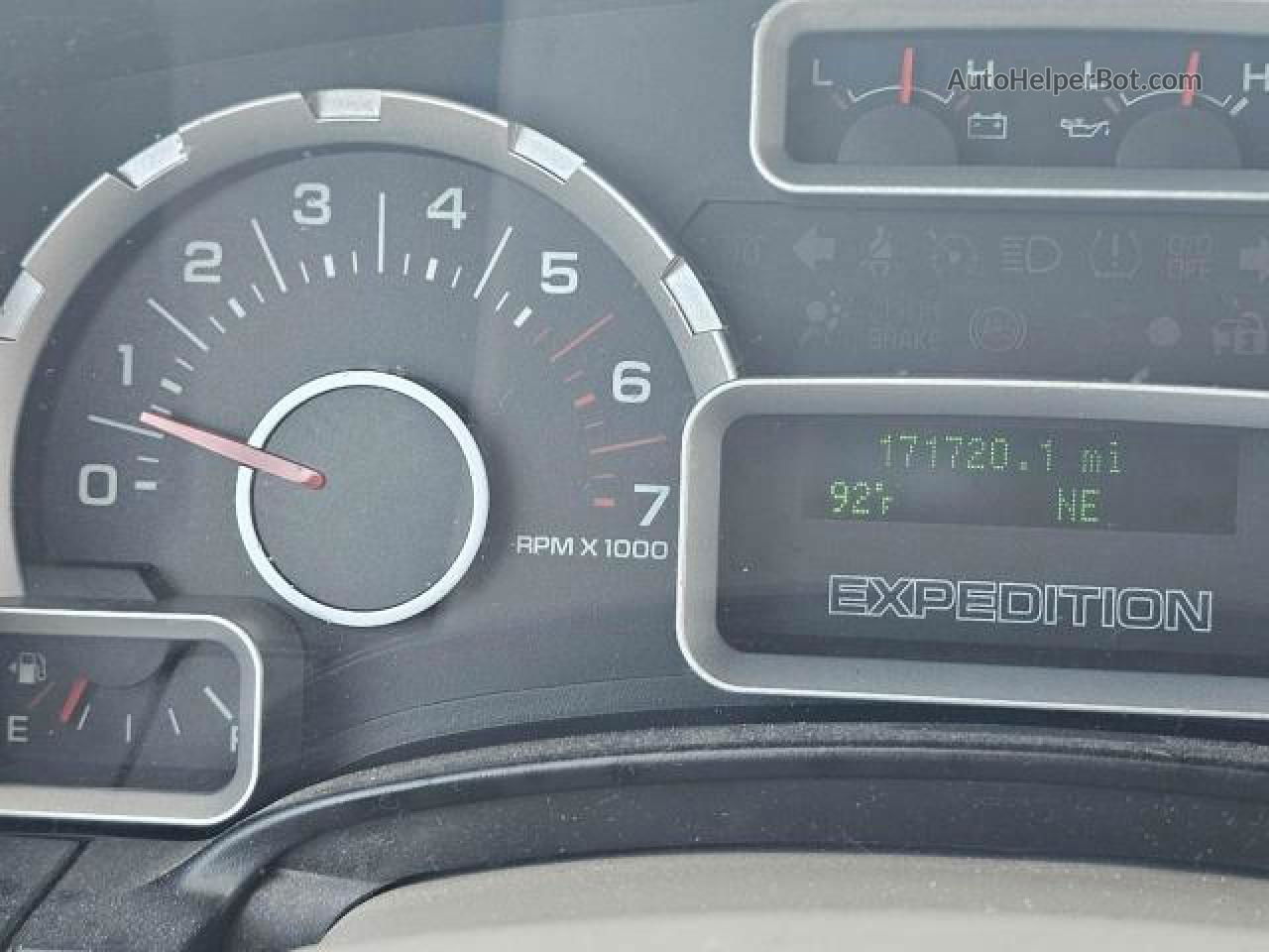 2007 Ford Expedition Xlt Белый vin: 1FMFU15567LA51242