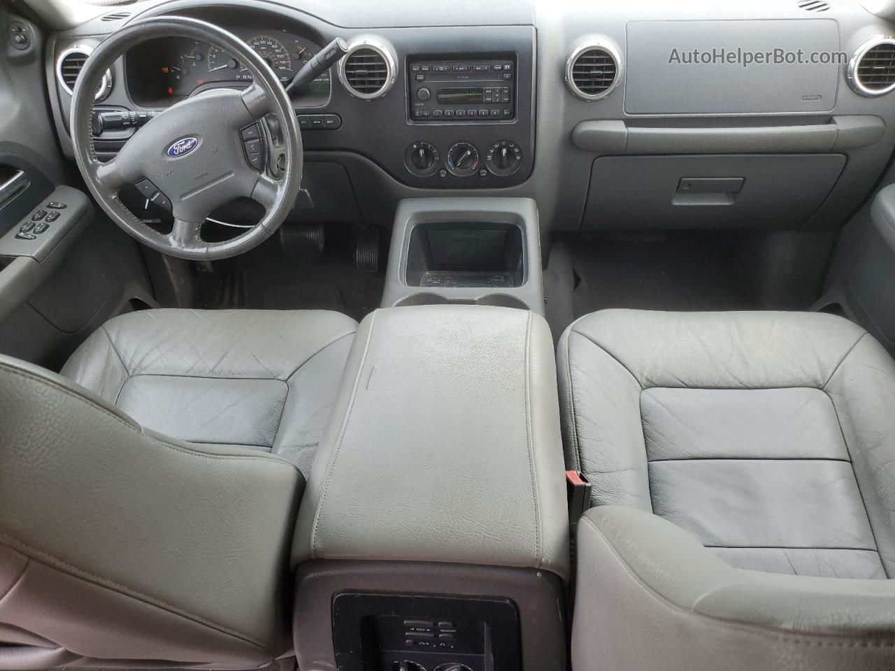 2003 Ford Expedition Xlt Серебряный vin: 1FMFU15L03LA72094