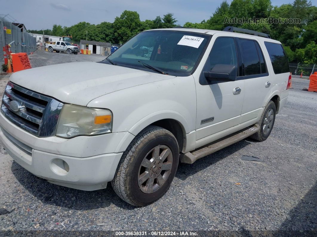 2008 Ford Expedition Xlt Белый vin: 1FMFU16518LA04166