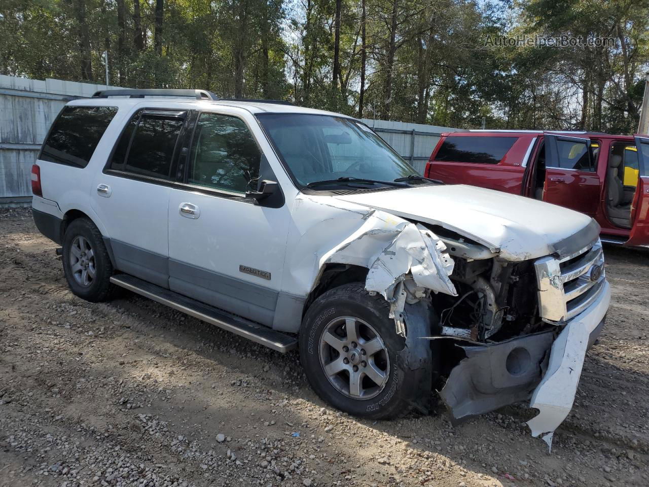 2007 Ford Expedition Xlt White vin: 1FMFU16567LA48940