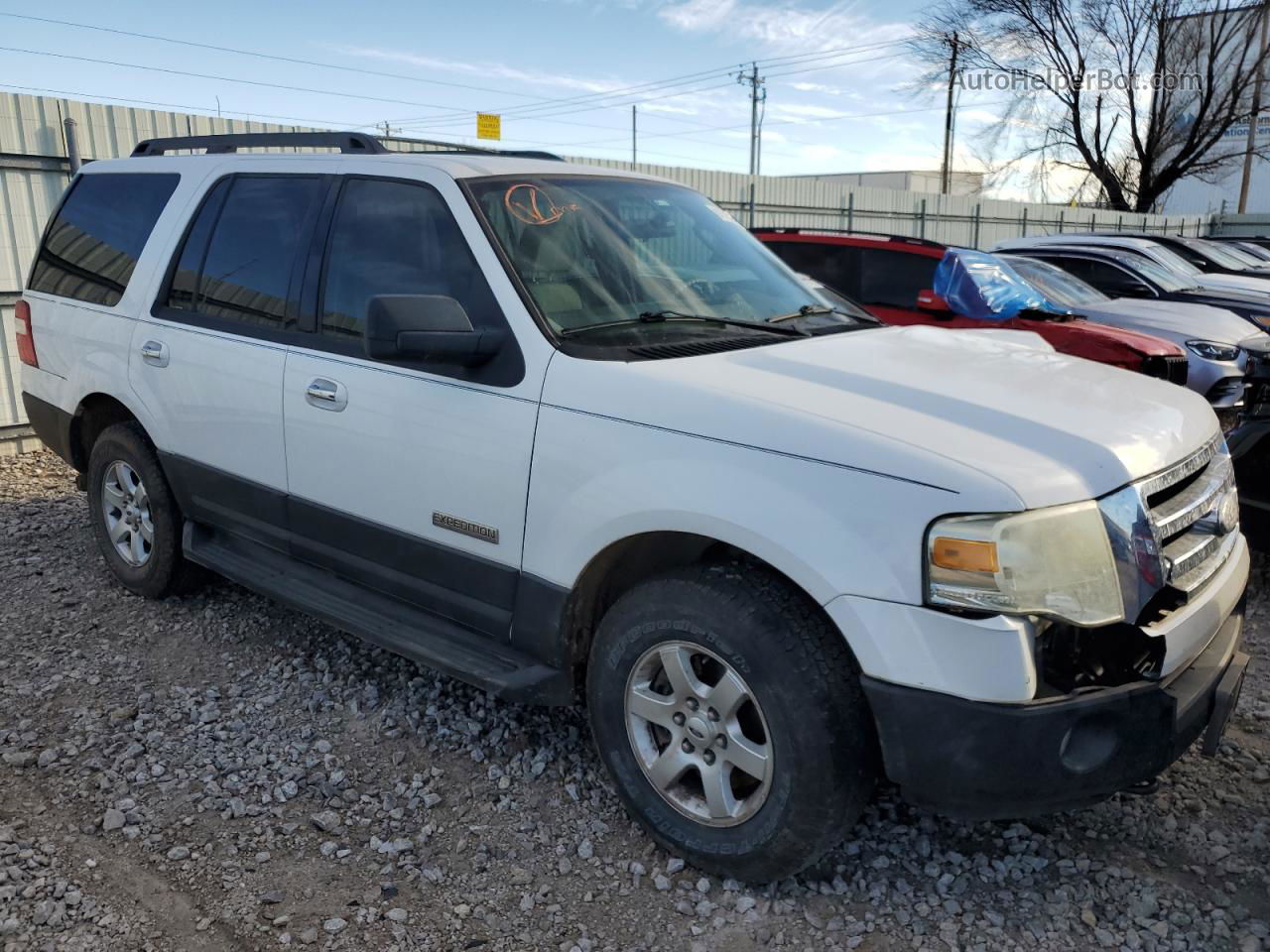 2007 Ford Expedition Xlt Белый vin: 1FMFU165X7LA16525