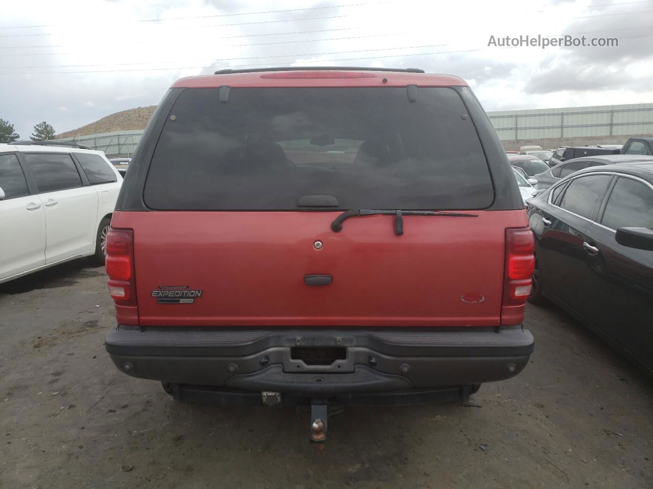 2000 Ford Expedition Xlt Red vin: 1FMFU16L0YLC37437