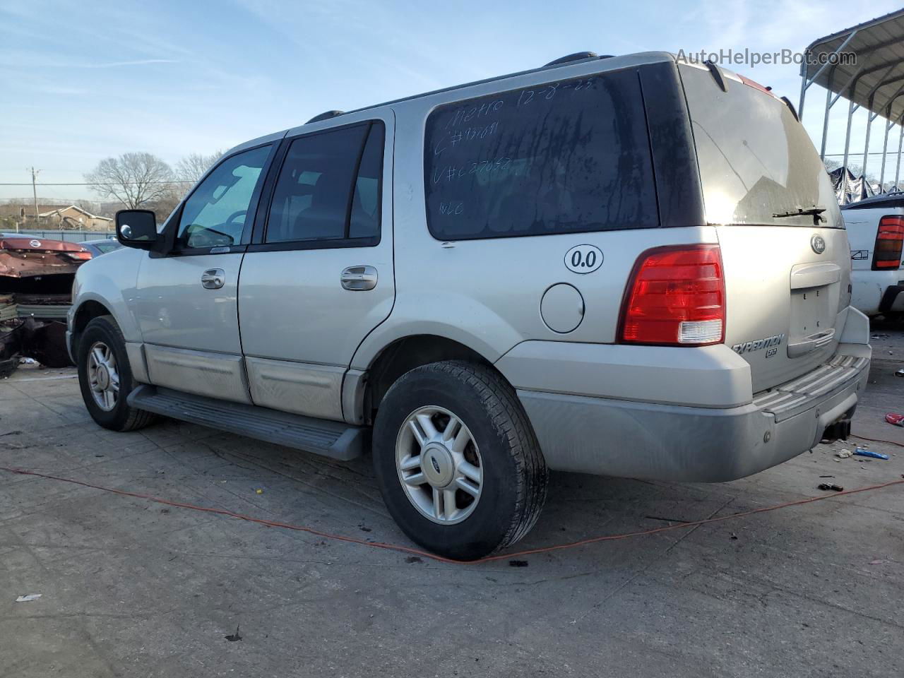 2003 Ford Expedition Xlt Серебряный vin: 1FMFU16W53LC27652