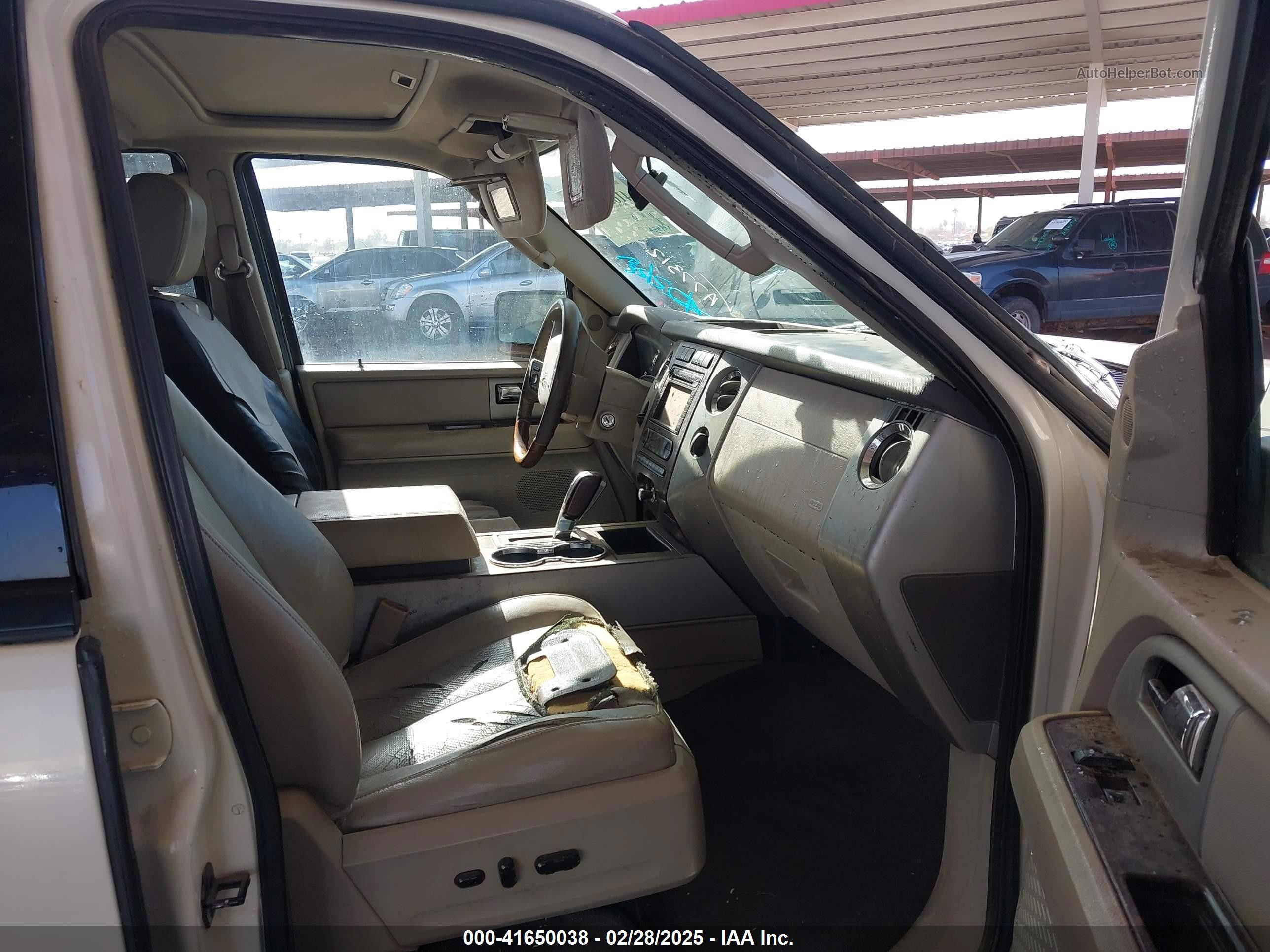 2007 Ford Expedition Limited White vin: 1FMFU19577LA77312