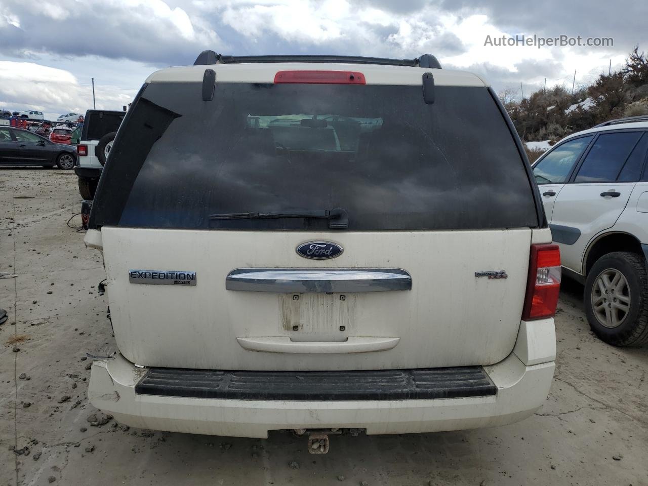 2008 Ford Expedition Limited White vin: 1FMFU20578LA46436