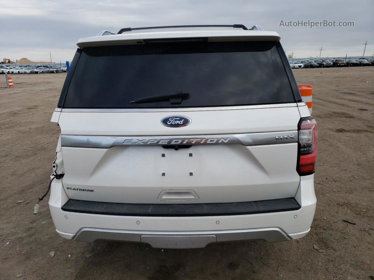 2018 Ford Expedition Max Platinum White vin: 1FMJK1MT5JEA02237