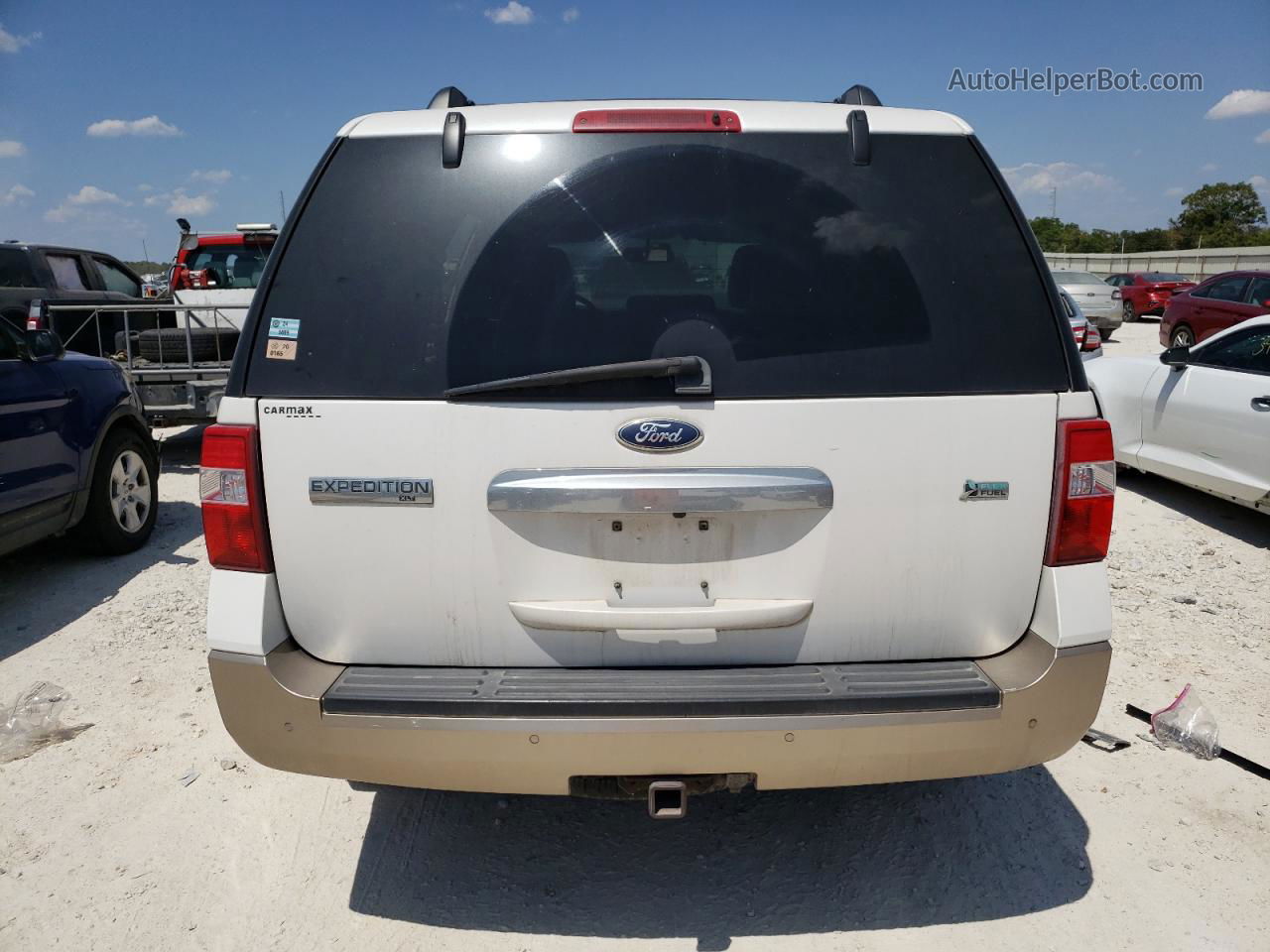 2012 Ford Expedition Xlt White vin: 1FMJU1H50CEF05022