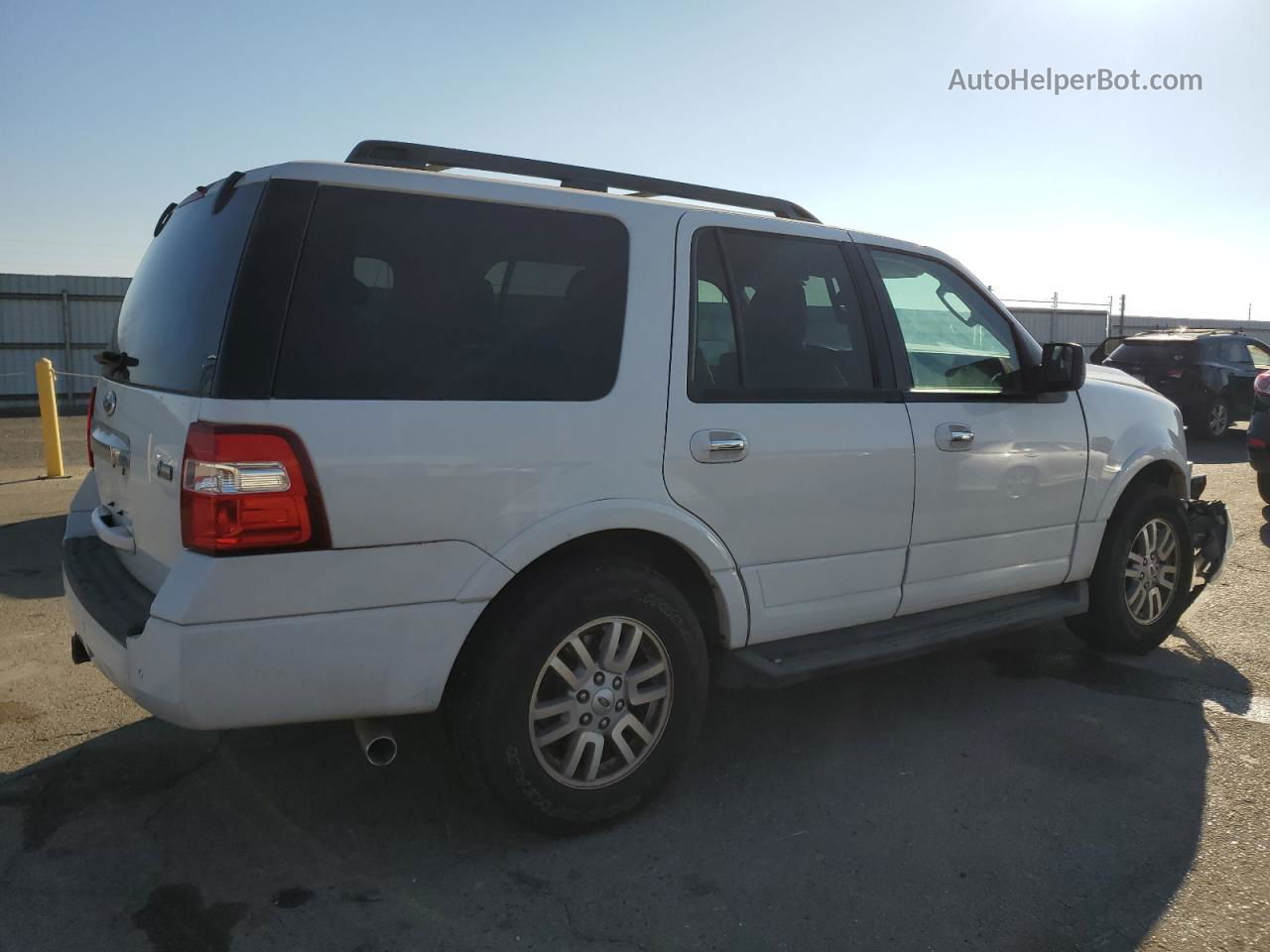 2012 Ford Expedition Xlt White vin: 1FMJU1H56CEF27171