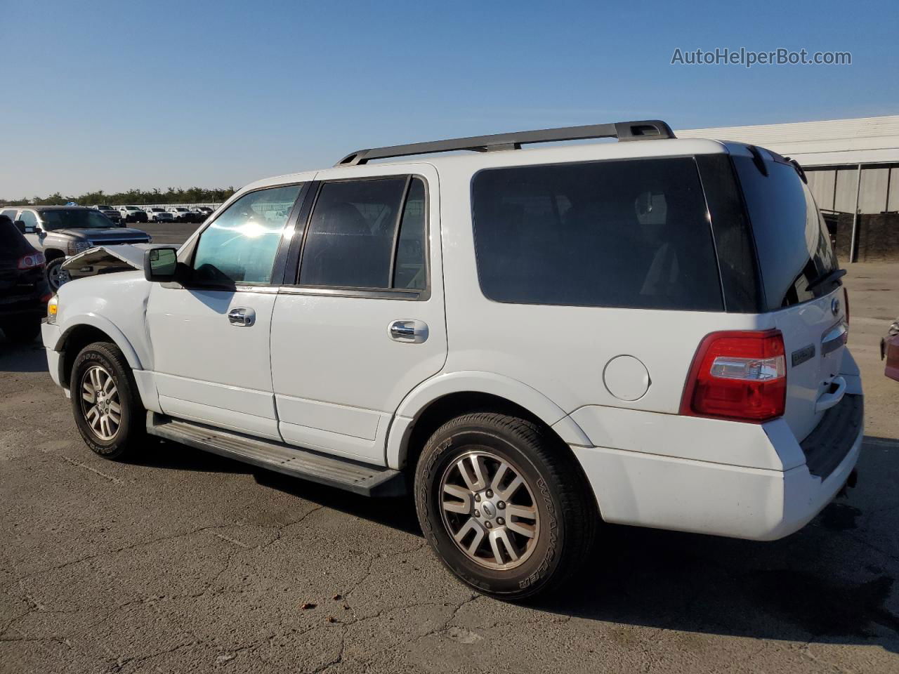 2012 Ford Expedition Xlt White vin: 1FMJU1H56CEF27171