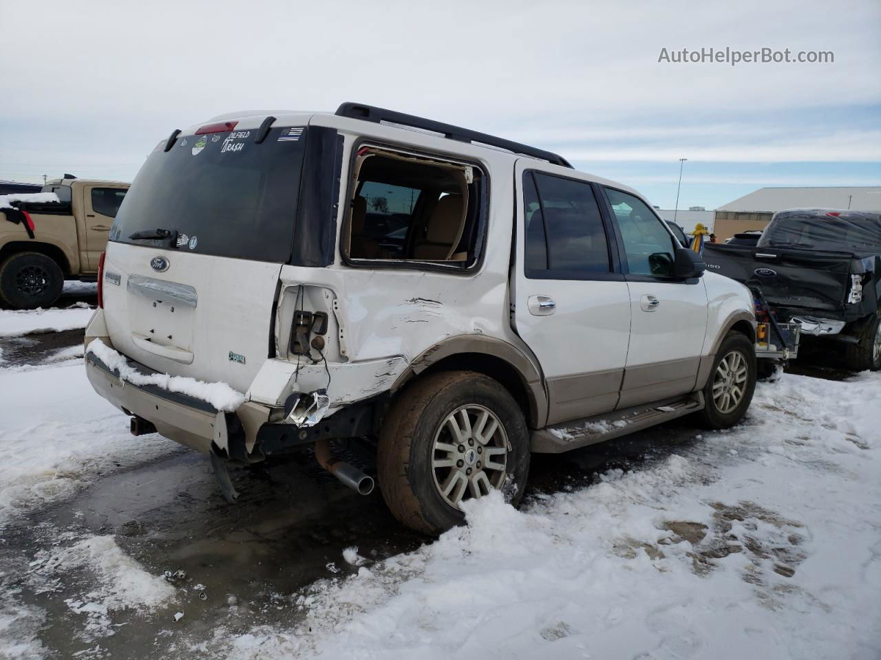 2012 Ford Expedition Xlt White vin: 1FMJU1H57CEF15269