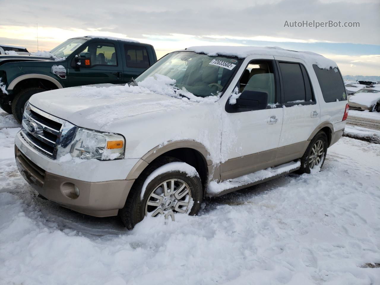 2012 Ford Expedition Xlt White vin: 1FMJU1H57CEF15269