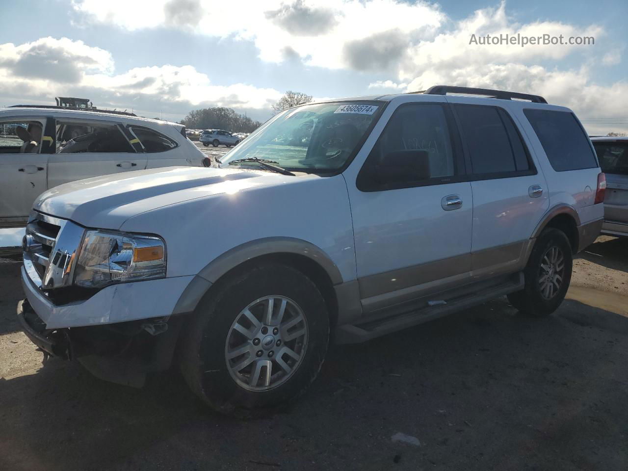 2012 Ford Expedition Xlt White vin: 1FMJU1H5XCEF40702