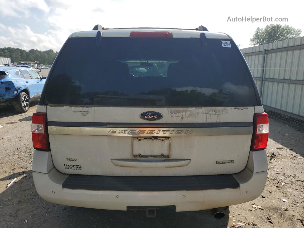 2016 Ford Expedition Xlt White vin: 1FMJU1HT5GEF50221