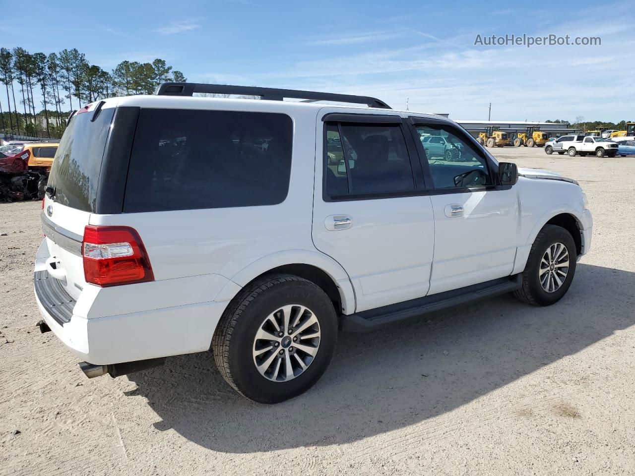 2017 Ford Expedition Xlt White vin: 1FMJU1HT5HEA52618