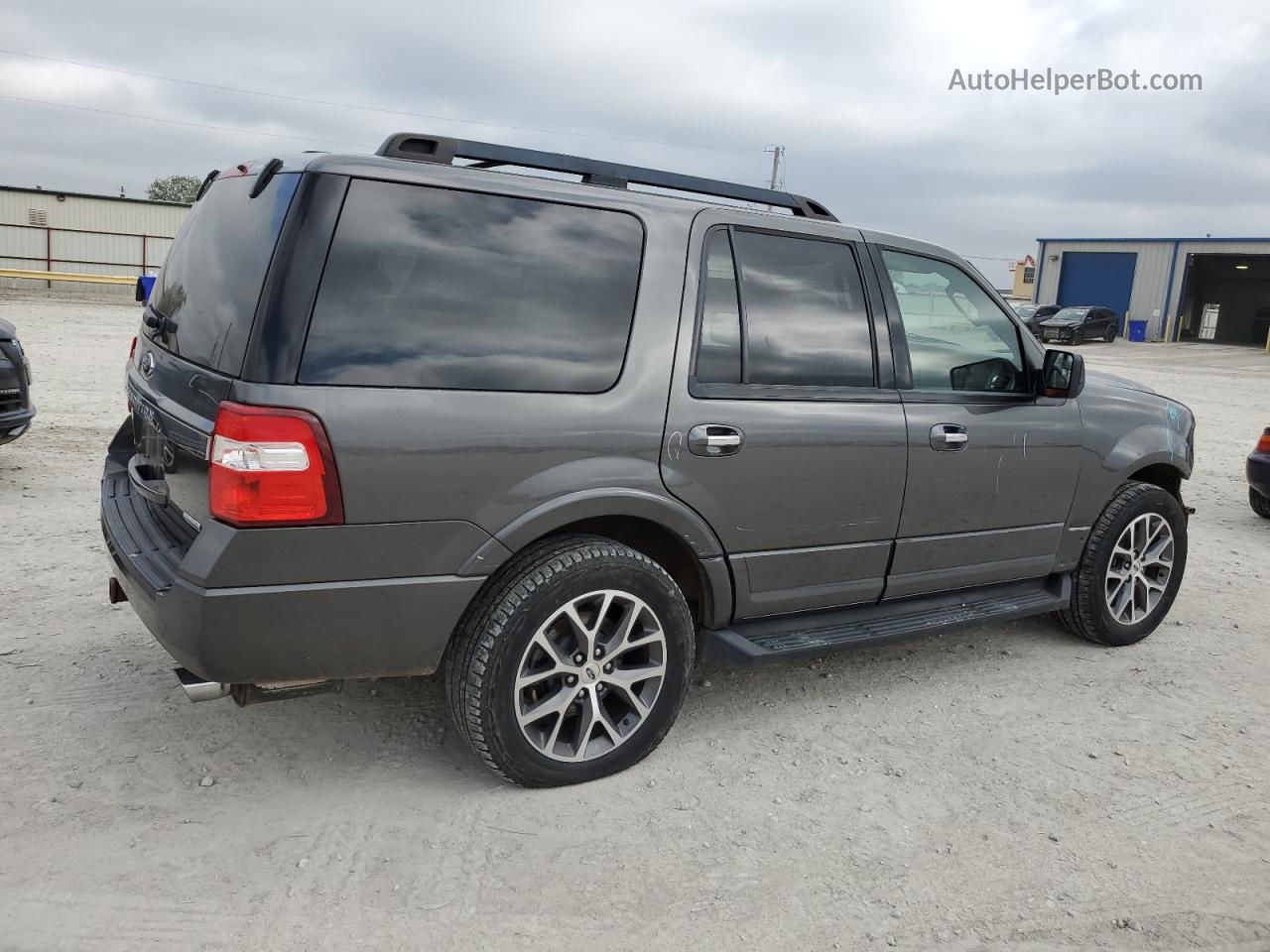 2017 Ford Expedition Xlt Gray vin: 1FMJU1HT7HEA77813