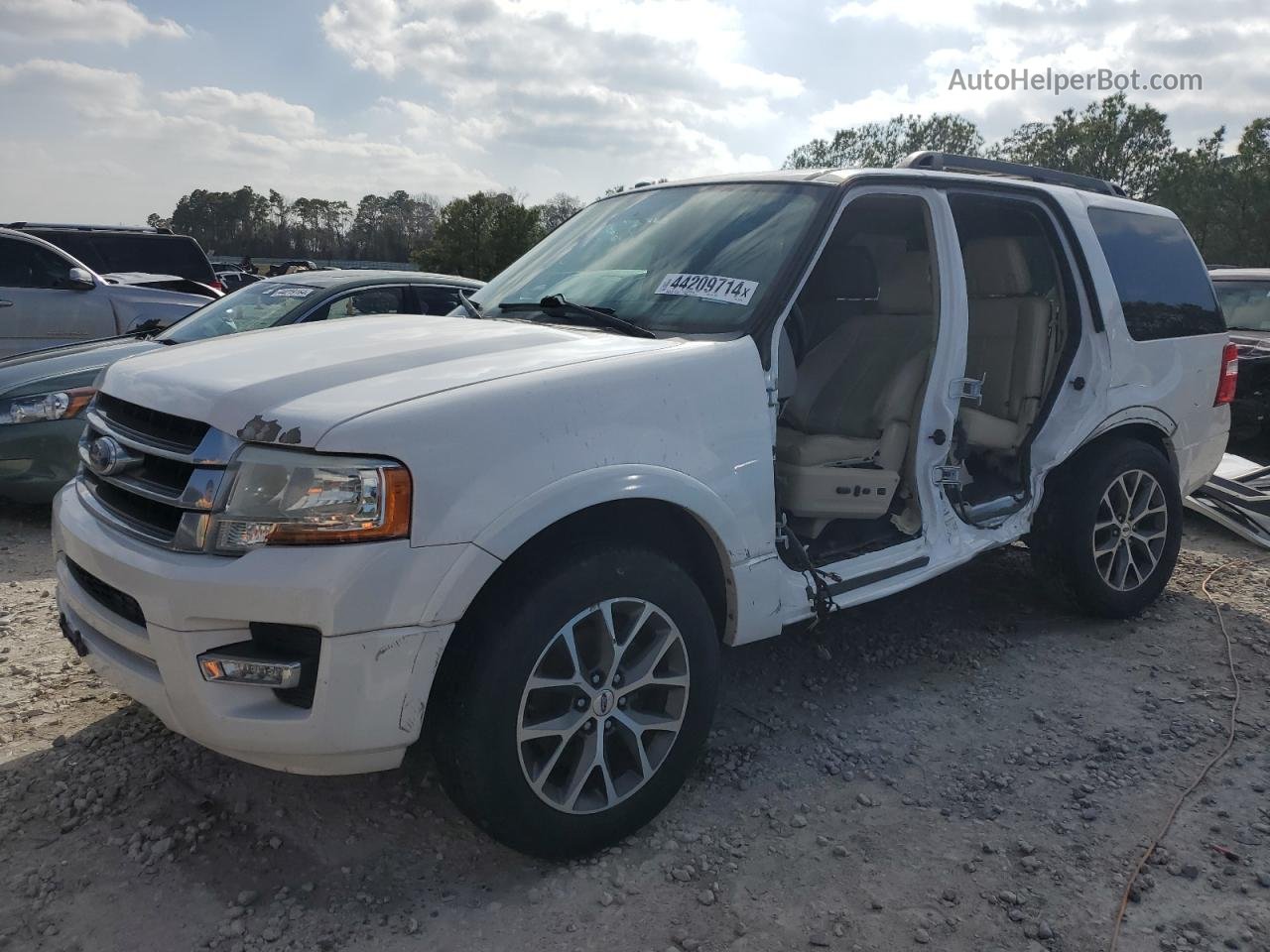 2017 Ford Expedition Xlt White vin: 1FMJU1HT9HEA13918