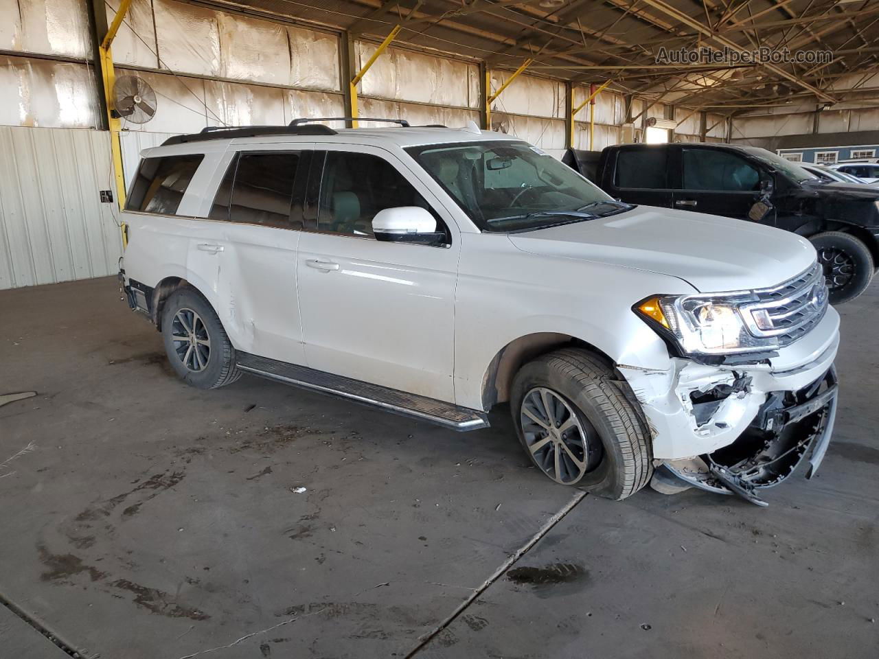 2018 Ford Expedition Xlt White vin: 1FMJU1HT9JEA28859