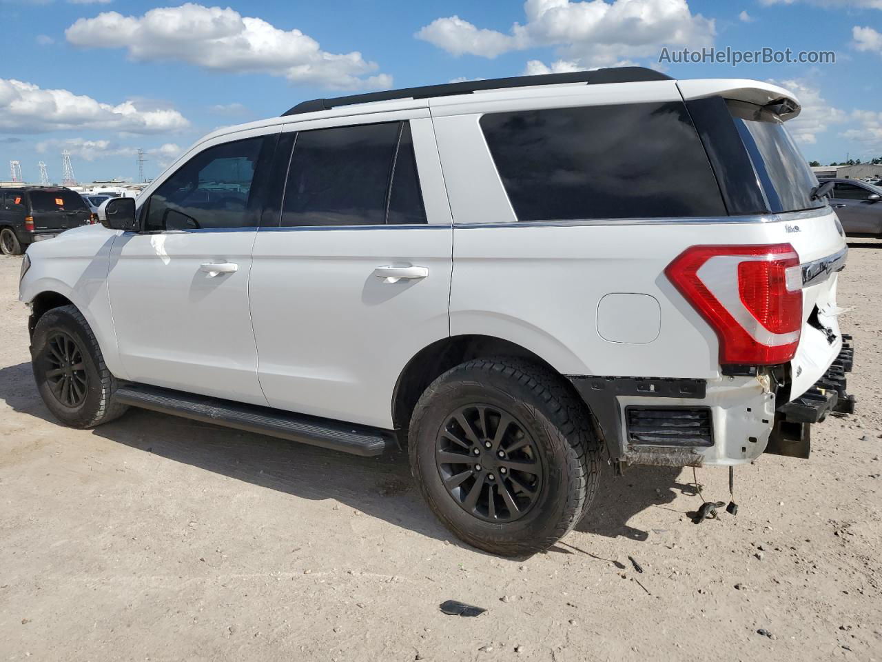 2018 Ford Expedition Xlt White vin: 1FMJU1HT9JEA29736