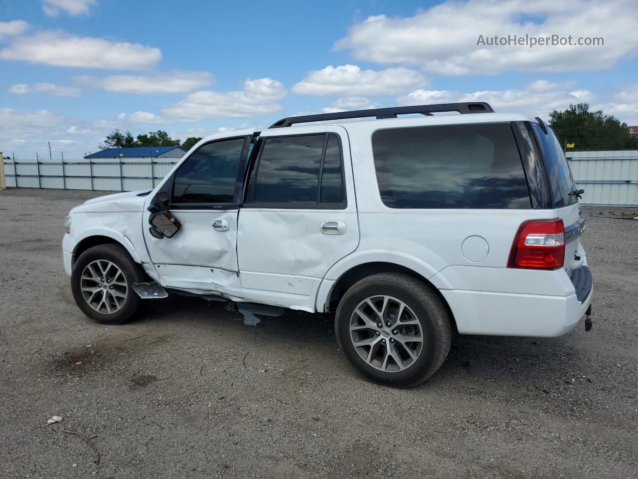 2017 Ford Expedition Xlt White vin: 1FMJU1HTXHEA23261