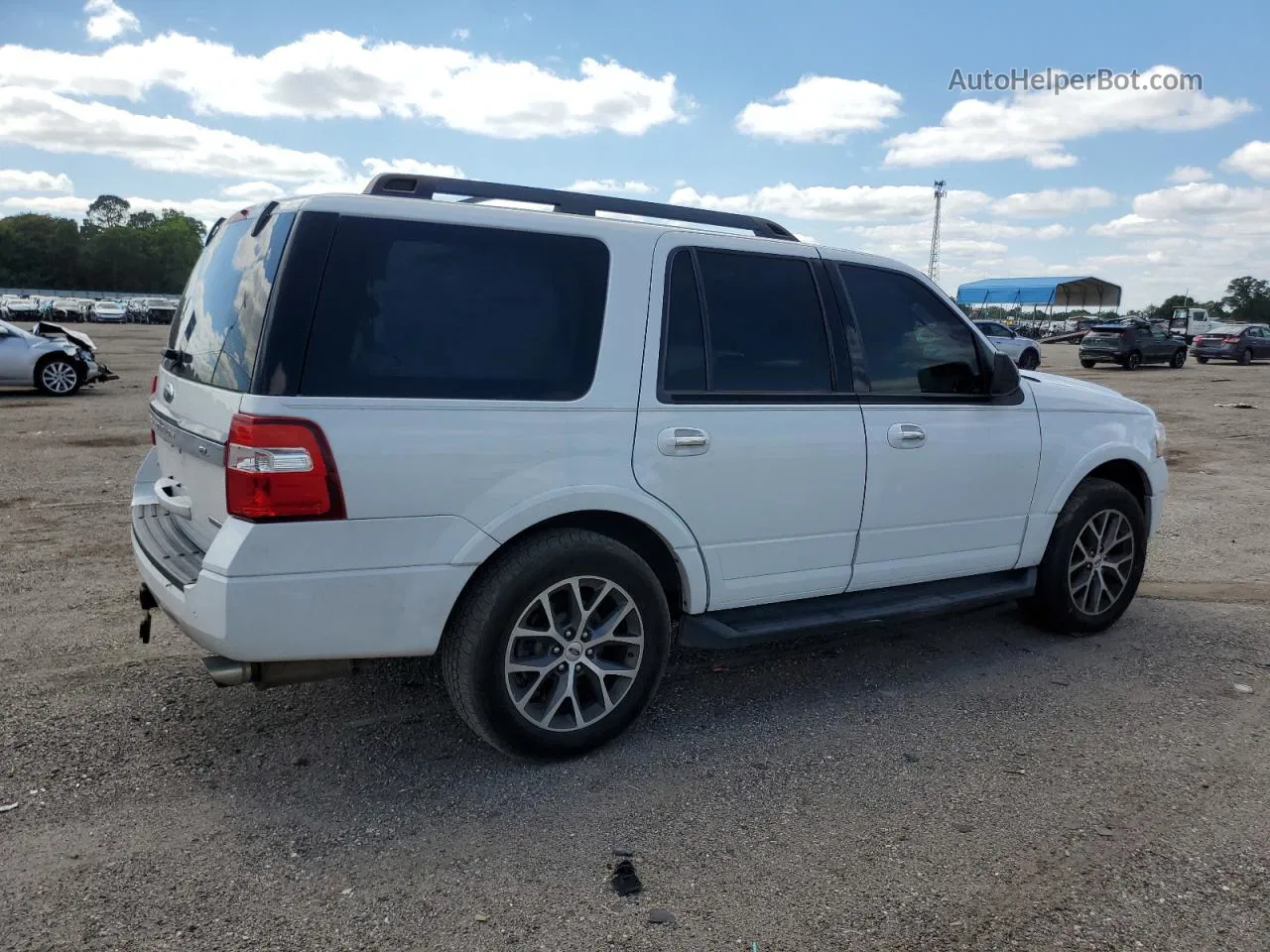 2017 Ford Expedition Xlt White vin: 1FMJU1HTXHEA23261