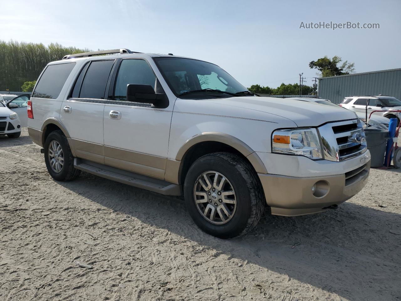 2012 Ford Expedition Xlt Белый vin: 1FMJU1J57CEF10969