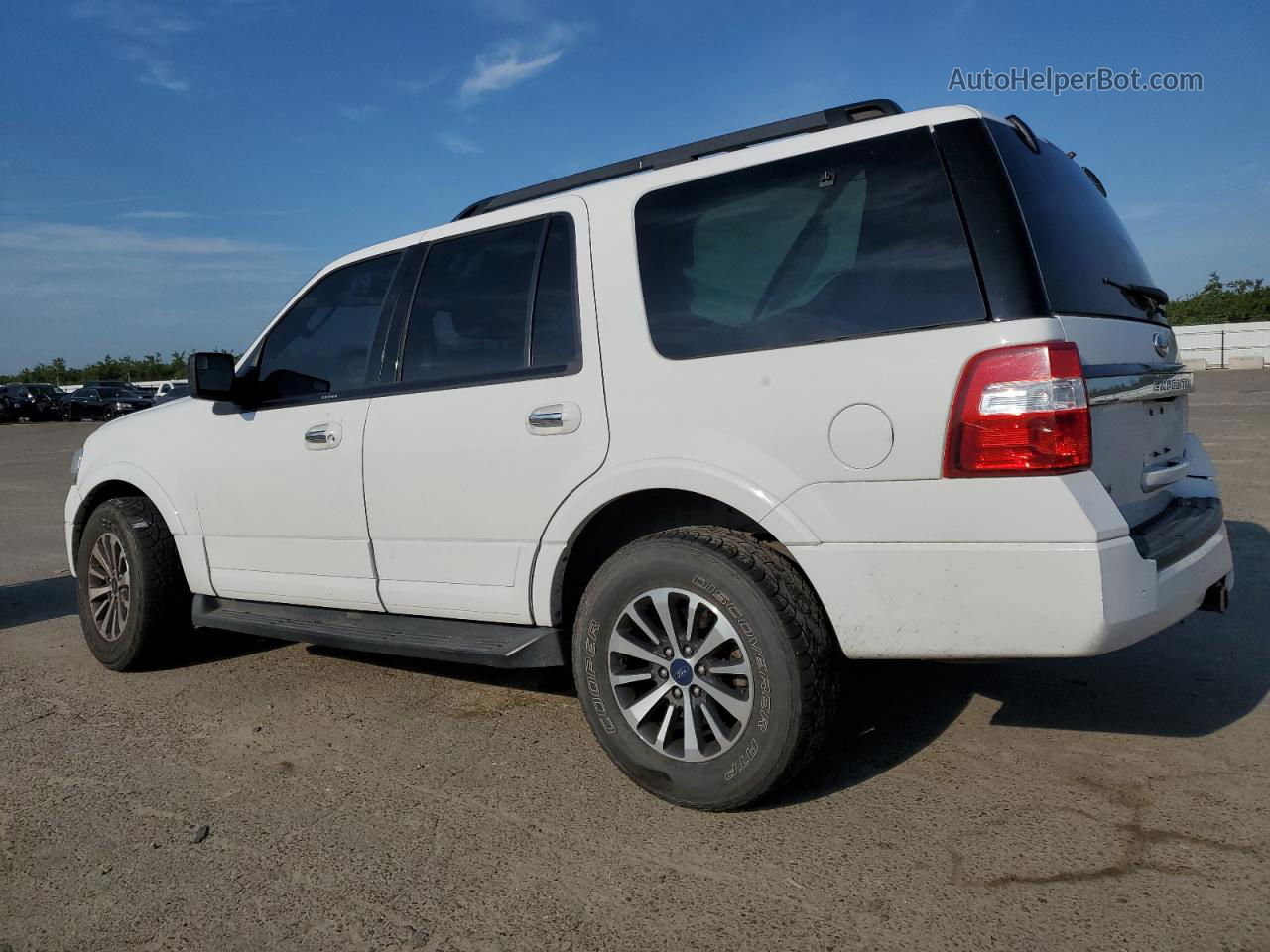 2016 Ford Expedition Xlt White vin: 1FMJU1JT3GEF26588