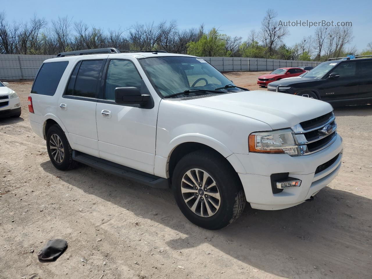 2016 Ford Expedition Xlt White vin: 1FMJU1JT4GEF15731