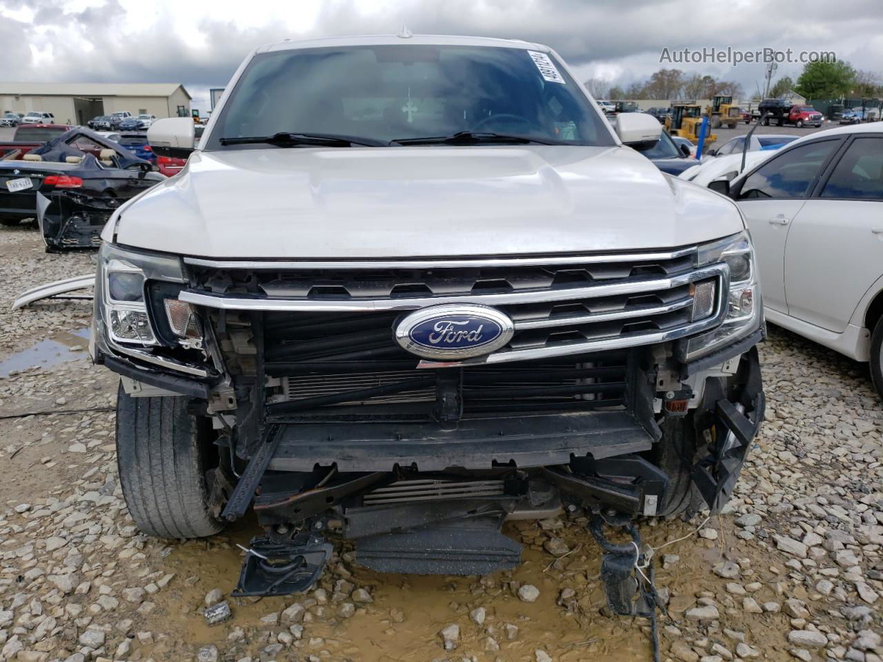 2018 Ford Expedition Xlt White vin: 1FMJU1JT4JEA66123