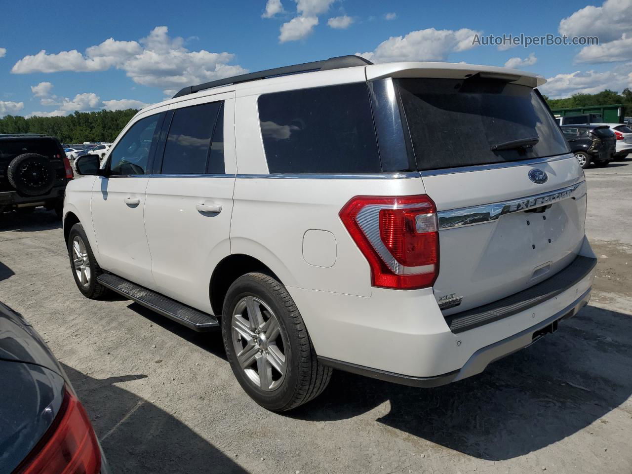 2018 Ford Expedition Xlt White vin: 1FMJU1JT5JEA62310