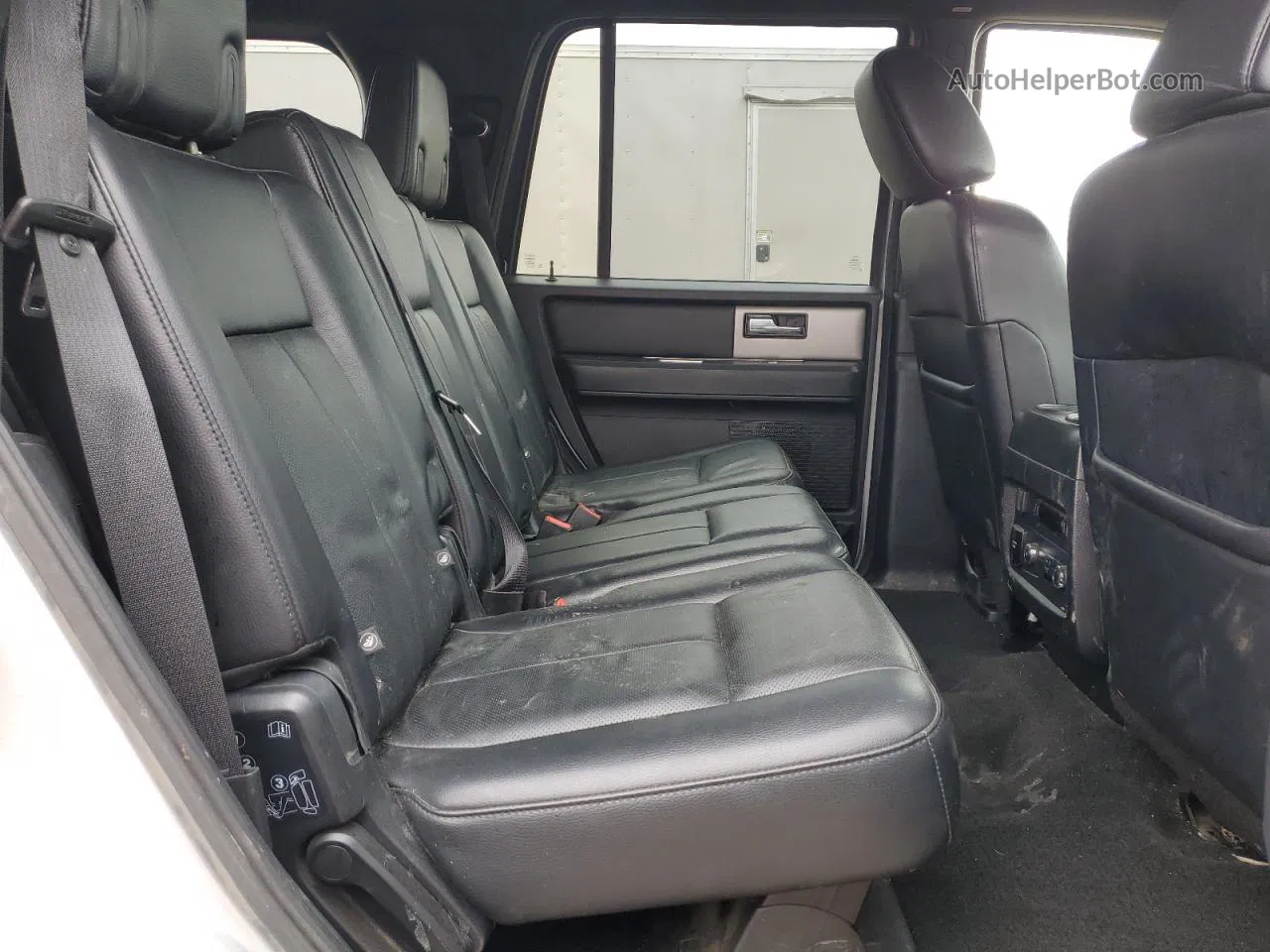 2017 Ford Expedition Xlt Серебряный vin: 1FMJU1JTXHEA75709