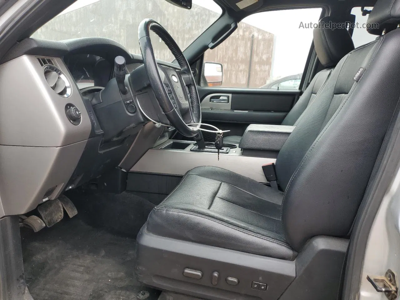 2017 Ford Expedition Xlt Серебряный vin: 1FMJU1JTXHEA75709